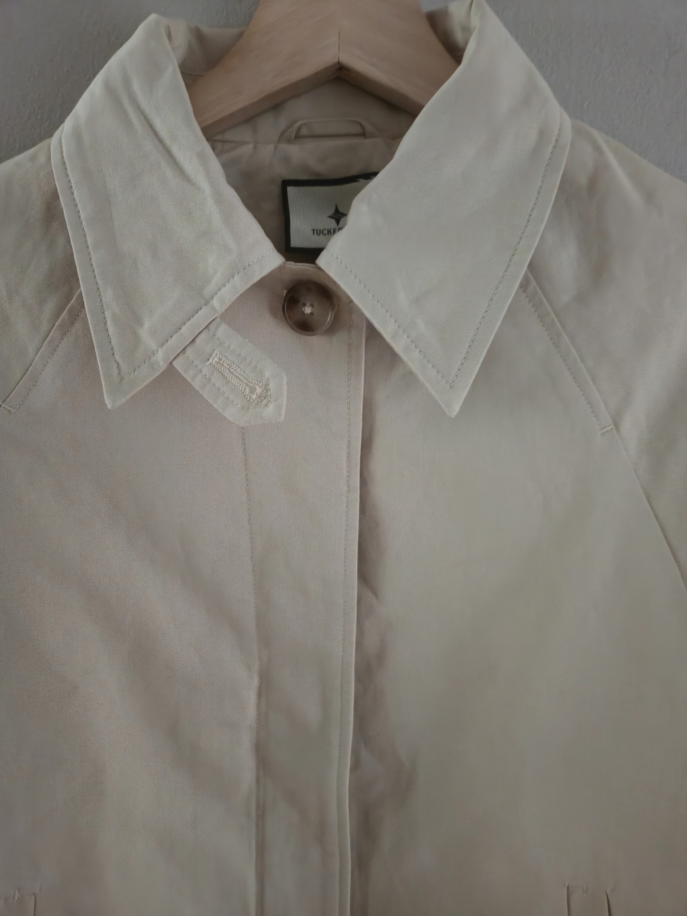 Tuckernuck Drew Short Trench Coat Size Small Tan Boxy Cropped Lined Preppy - Picture 5 of 14